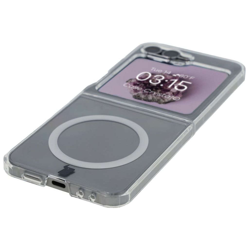 Integrated buttons, cutouts, and hybrid material in Bison Case CrystalO