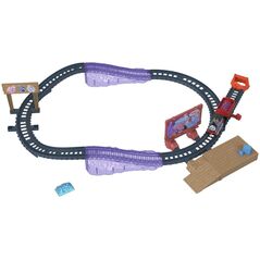 Fisher Price Tomek i Przyjaciele Tomek – Przejazd przez most Zestaw + Lokomotywa „Popchnij i jedź” HGY82