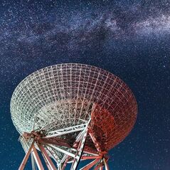 Museums & Galleries Karnet kwadrat z kopertą Radio Telescope