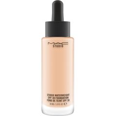 Mac Studio Waterweight SPF30 Podkład 30ml NW15