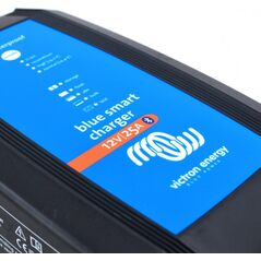 Victron Energy Prostownik Victron Blue Smart IP65 12V 25A Bluetooth