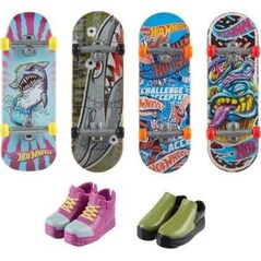 Mattel Hot Wheels Skate Deskorolka + buty 4-pak HVM15