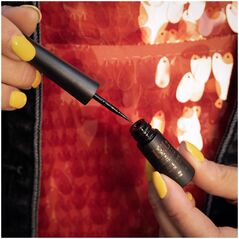 Bel London Bel London, Dip Liner, Aqua, Αδιάβροχο, Έγχρωμο, Contouring, Liquid Eyeliner, Μαύρο ματ, 2,5 ml για γυναίκες 13075699 5060693816017