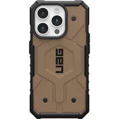 UAG Etui UAG Pathfinder MagSafe do iPhone 15 Pro - brązowe