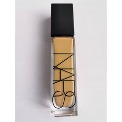 Nars Cosmetics Υγρό Ίδρυμα Nars Natural Radiant, 30 ml