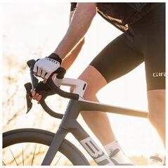 Ανδρικά γάντια GIRO BRAVO II GEL κοντά δάχτυλα λευκά μέγεθος L (περίμετρος χεριού 229-248 mm / μήκος χεριού 189-199 mm) (NEW 2025)