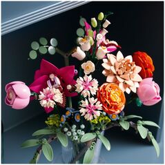 Botanicals Όμορφο μπουκέτο ροζ λουλουδιών (10342)