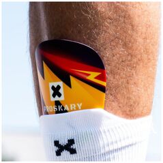 Προστατευτικά ποδοσφαίρου Proskary Comic Shin Pads μαύρο-πορτοκαλί 12x8 cm
