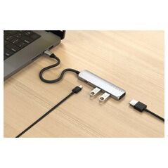 HUB Satechi 4-in-1 USB-C Slim Multiport Adapter 4K USB-C / 2xUSB-A, USB-C, 4K HDMI ασημί