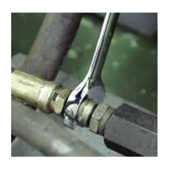 SATA Klucz płasko-oczkowy z grzechotką i przegubem 17mm (46408) 3184539 7891645090425
