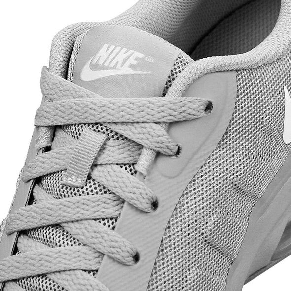 Nike Nike Air Max Invigor 005 : Rozmiar - 45.5 6766925 820652983397