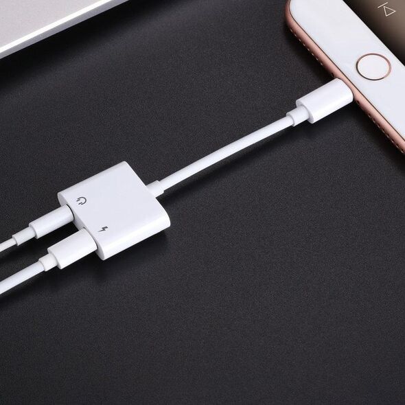 Adapter USB Joyroom Lightning - Jack 3.5mm + Lightning Biały  (6956116718978) 9903492 6956116718978