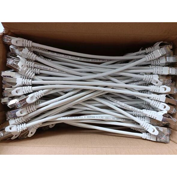 Equip Equip Patchkabel Cat6  100x/Box  S/FTP 2xRJ45  0.25m ws LSZH 12738237 4015867228104