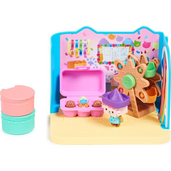 Spin Master Spin Master Gabby's Dollhouse Deluxe Room - Craft-a-riffic Room, Backdrop 13248594 778988380963