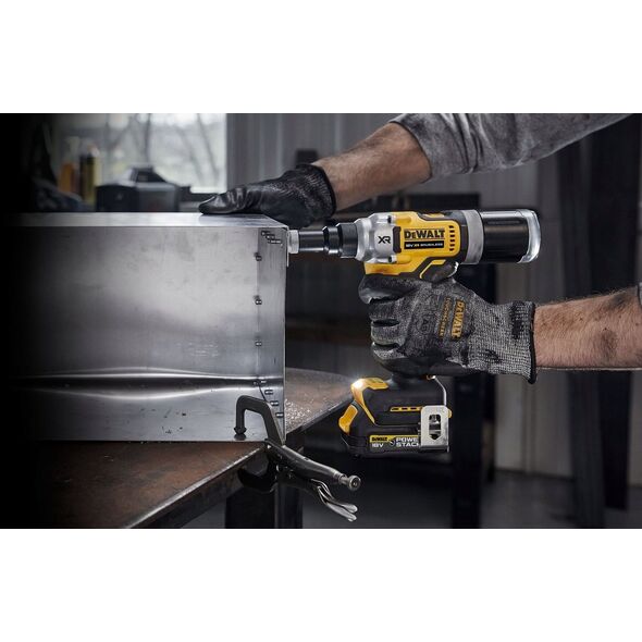 Dewalt NITOWNICA AKUMULATOROWA 20KN 30MM XR 18V 0*AH 13303891 5035048797723
