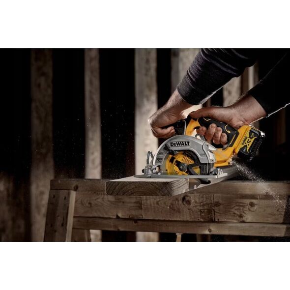Zestaw elektronarzędzi Dewalt DEWALT ZESTAW COMBO 12V DCK611P1D2 (DCH072+DCS512+DCD701+DCF801+DCS353+DCL510) 1x5,0 2x2,0Ah TORBA 13495456 5035048792988