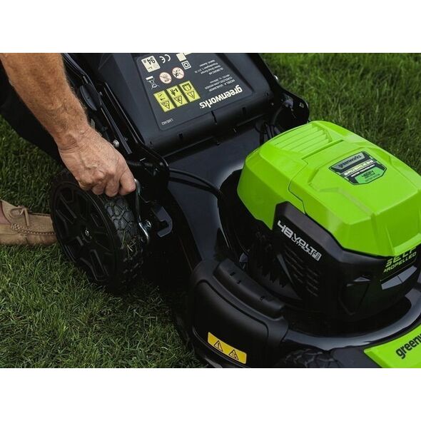 Kosiarka akumulatorowa Greenworks 2x24V Kosiarka akumulatorowa z napędem 46cm G24X2LM46SPK4X  zestaw ładowarka dual + 2 aku 4Ah 14090603 6952909062457