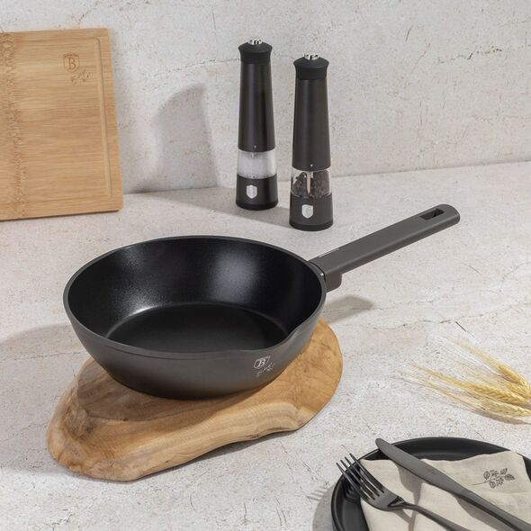 Patelnia Berlinger Haus GŁĘBOKA PATELNIA TYTANOWA 28cm BERLINGER HAUS BH-8121 ANTRACIT 14159011 5999108467448