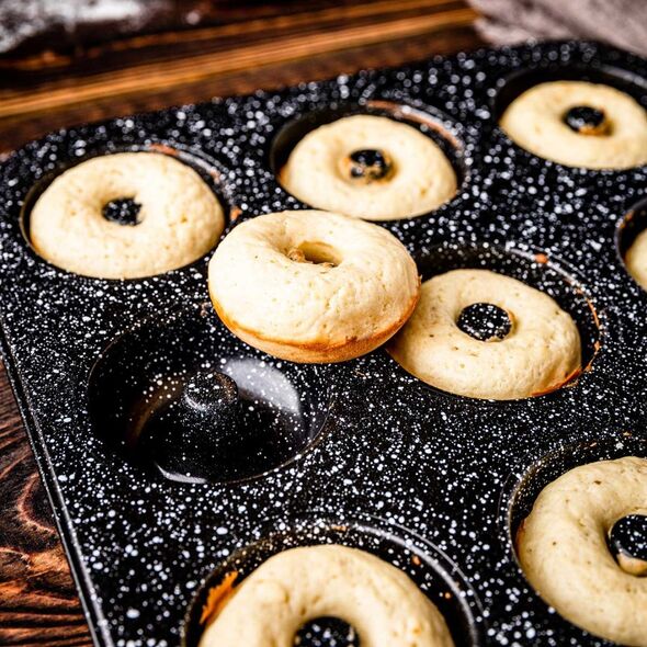 GRANITOWA FORMA DO PIECZENIA 6 PĄCZKÓW DONUT KLAUSBERG KB-7840 14400077 5908287278400
