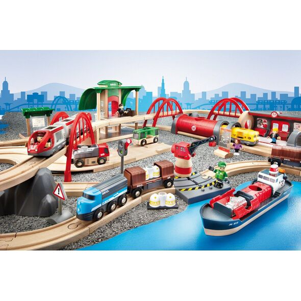 Brio Deluxe Railway Set (33052)