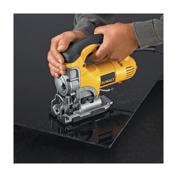 Wyrzynarka Dewalt DW331KT 701 W