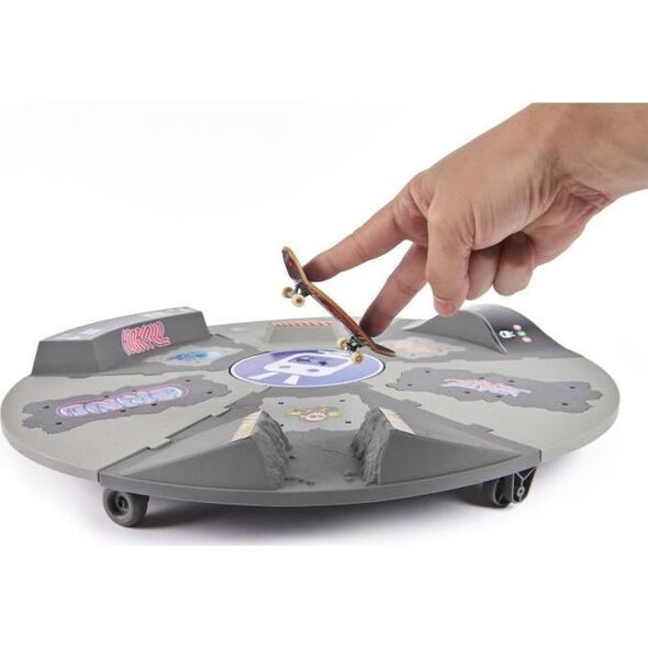 Spin Master Zmotoryzowana rampa SHREDLINE 360 Tech Deck