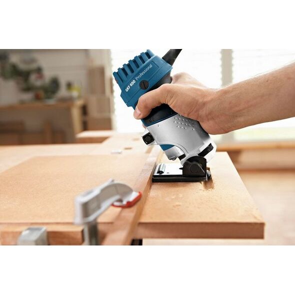 Frezarka Bosch GKF 600 600 W