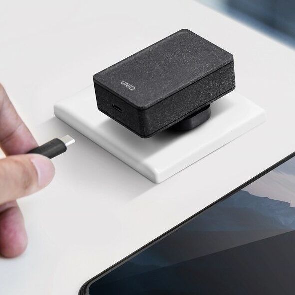 Ładowarka Uniq Versa Slim 1x USB-C 3 A (UNIQ136BLK)