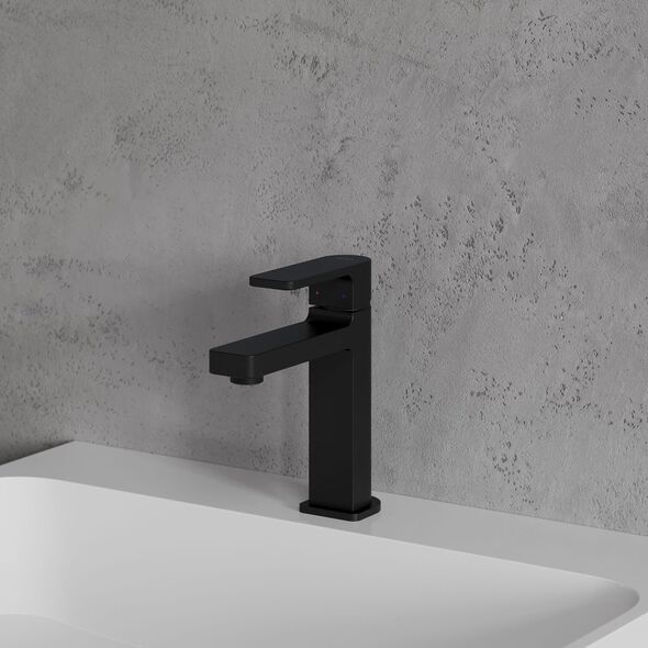 Bateria umywalkowa Omnires Baretti stojąca czarny mat (BA7810BL)