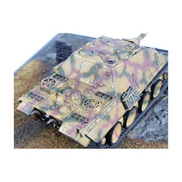 Revell Model czołgu Revell 1:76 - Sd.Kfz.173 Jagdpanther w skali 1:76, poziom 4, wierna replika z wieloma detalami, 03232