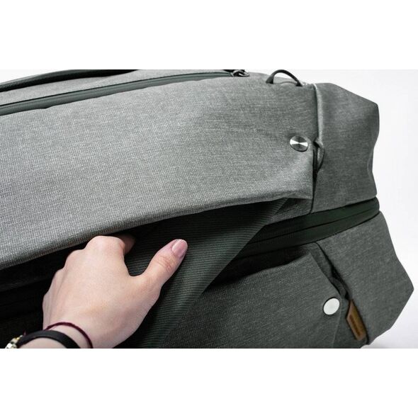 Plecak Peak Design Torba fotograficzna / plecak Peak Design Travel Duffelpack 65L szarozielona
