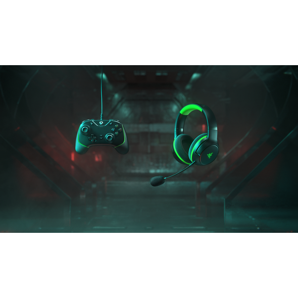 Pad Razer Wolverine V2 Xbox Series X|S • PC biały (RZ06-03560200-R3M1)