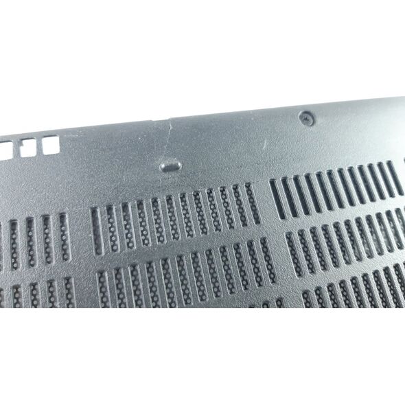 Dell ASSY DOOR BTM W/SCR H 5580