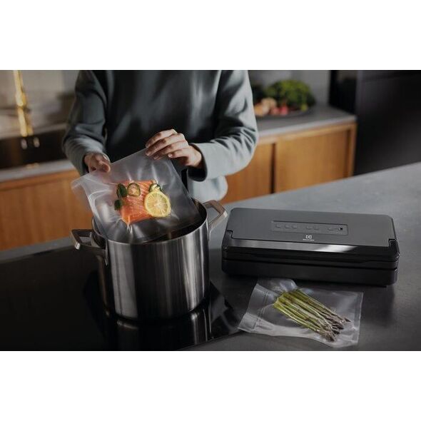 Electrolux Electrolux E6VS1-6AG Pakowarka próżniowa