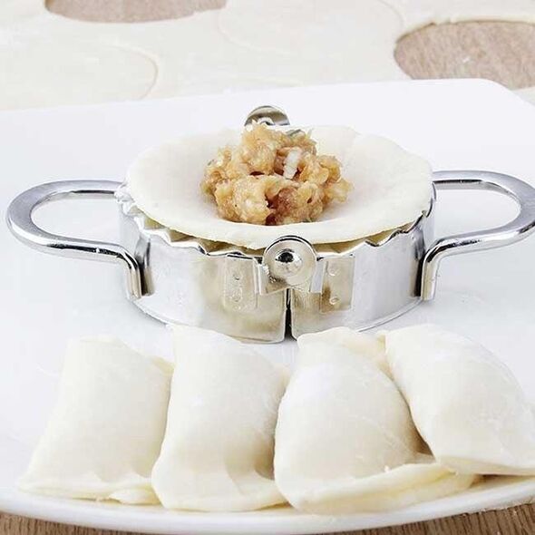 Maszynka do makaronu KingHoff 5W1 Do Ciasta, Makaronu, Ravioli I Pierogów (KH-3113-B)