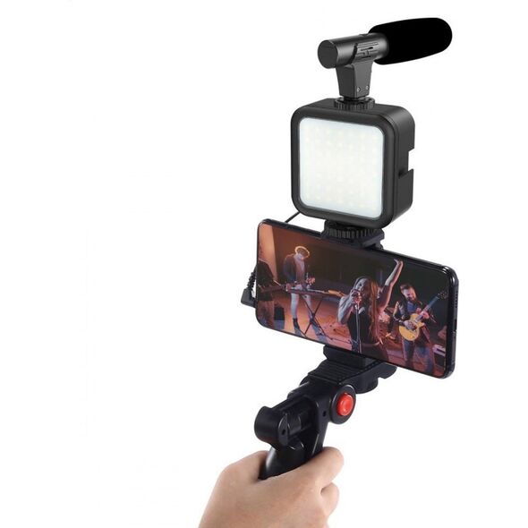 Podstawka Platinet PLATINET VLOG 4 IN 1 SET ZESTAW DO PROWADZENIA VLOGÓW 4 W 1 MICROPHONE LIGHT PHONE HOLDER ON A TRIPOD + 3 5 JACK TO USB C ADAPTER [45596]