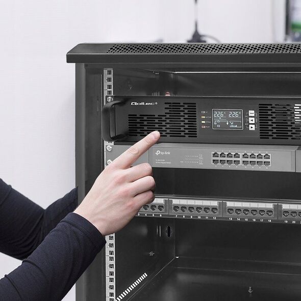Dysan Zasilacz awaryjny UPS Qoltec do RACK | 1kVA | 1000W | Power Factor 1.0 | LCD | On-line