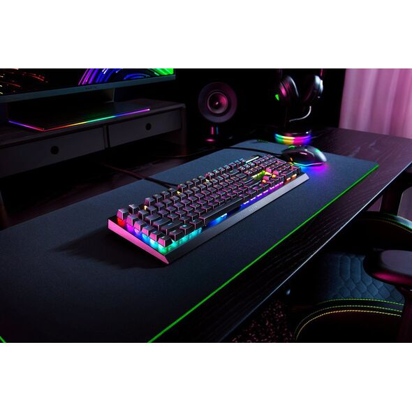 Razer Razer | Mechanical Gaming Keyboard | BlackWidow V4 X | Gaming Keyboard | Wired | Nordic | Green Mechanical Switches (Clicky)