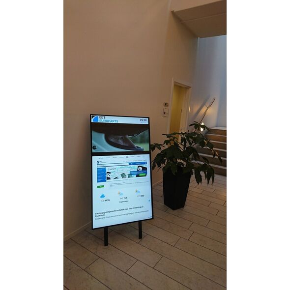 VivoLink Portable Digital Signage Stand