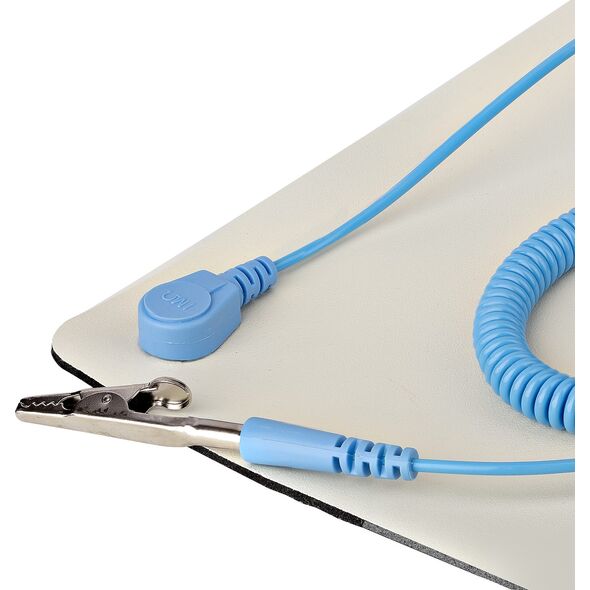 StarTech 23X47IN ANTI STATIC MAT