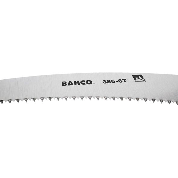 Bahco Bahco Pjūklas naudojamas su kotu 25 mm skersmens. Grūdinti dantys. Geležtės ilgis 360 mm. Riesta "nosis", kad neišlystų iš prapjovos.
