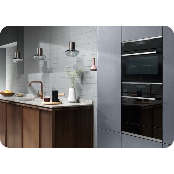 Ekspres do kawy Electrolux Montuojamas pilnai automatinis kavos aparatas Electrolux KBC65T
