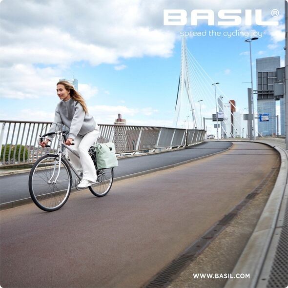 Basil Sakwa podwójna BASIL SOHO DOUBLE PANNIER BAG NORDLICHT MIK, MIK System (ready to go) 41L, 100% wodoodporna moss green oświetlenie Nordlicht Technology