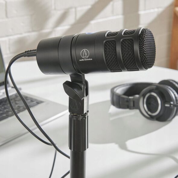 Mikrofon Audio Technica AUDIO-TECHNICA HYPERCARDIOID DYNAMIC PODCAST MICROPHONE AT2040USB