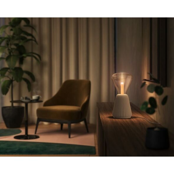 Signify Philips Hue White & Col. Amb. Lightguide Triangle E27