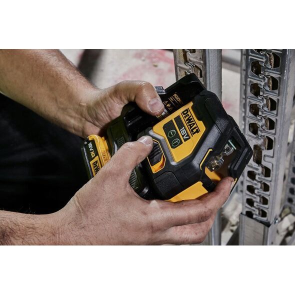 Dewalt DEWALT.LINE LASER 18V   DCLE34021D1 1x2.0Ah GREEN