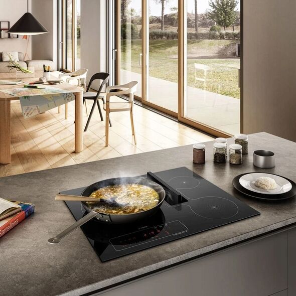 Płyta grzewcza Elica Elica NIKOLATESLA FIT 3Z BL/A/72, Black, Built-in, Zone induction hob, Glass, 3 zone(s), 3 zone(s)