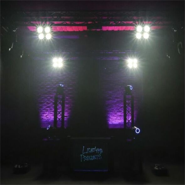 LIGHT4ME LIGHT4ME BLINDER LED 4x100W oświetlacz sceniczny reflektor stroboskop