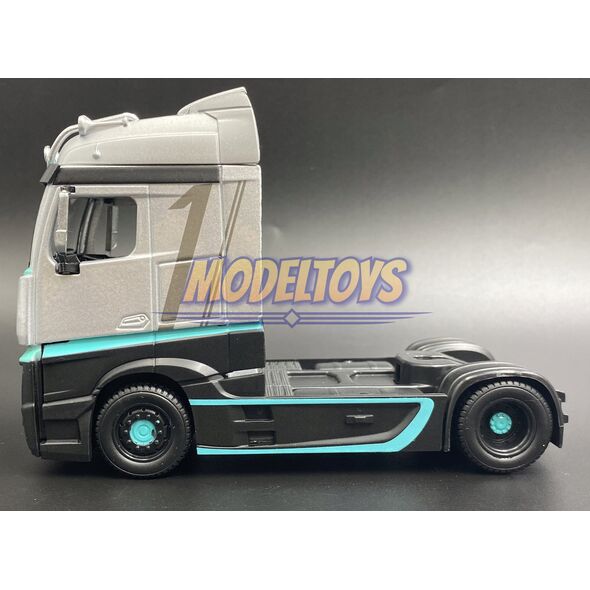 Bburago Mercedes Actros GigaSpace 1:43 BBURAGO