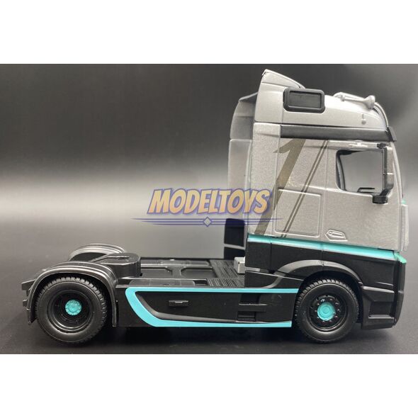 Bburago Mercedes Actros GigaSpace 1:43 BBURAGO